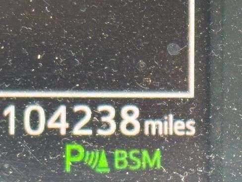 Used 2019 Toyota Highlander Limited image 24