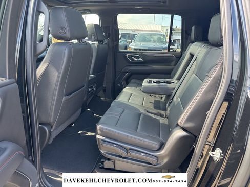 Used 2021 Chevrolet Suburban RST AWD/4WD image 22