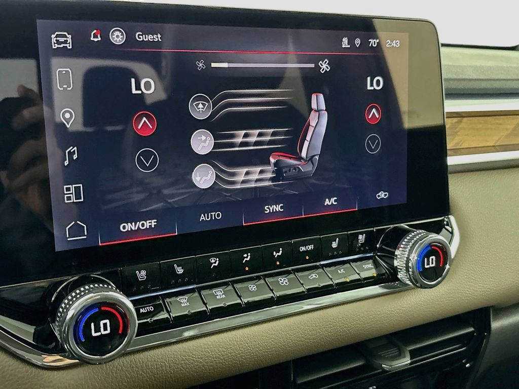 New 2026 GMC Canyon Denali AWD/4WD image 16