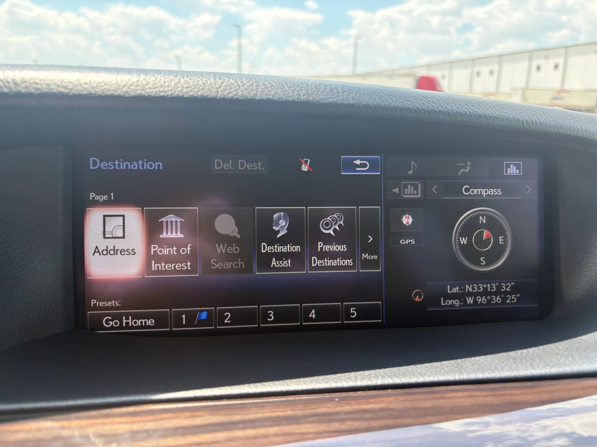 Used 2015 Lexus LS 460 w/ Ultra Luxury Package RWD image 30