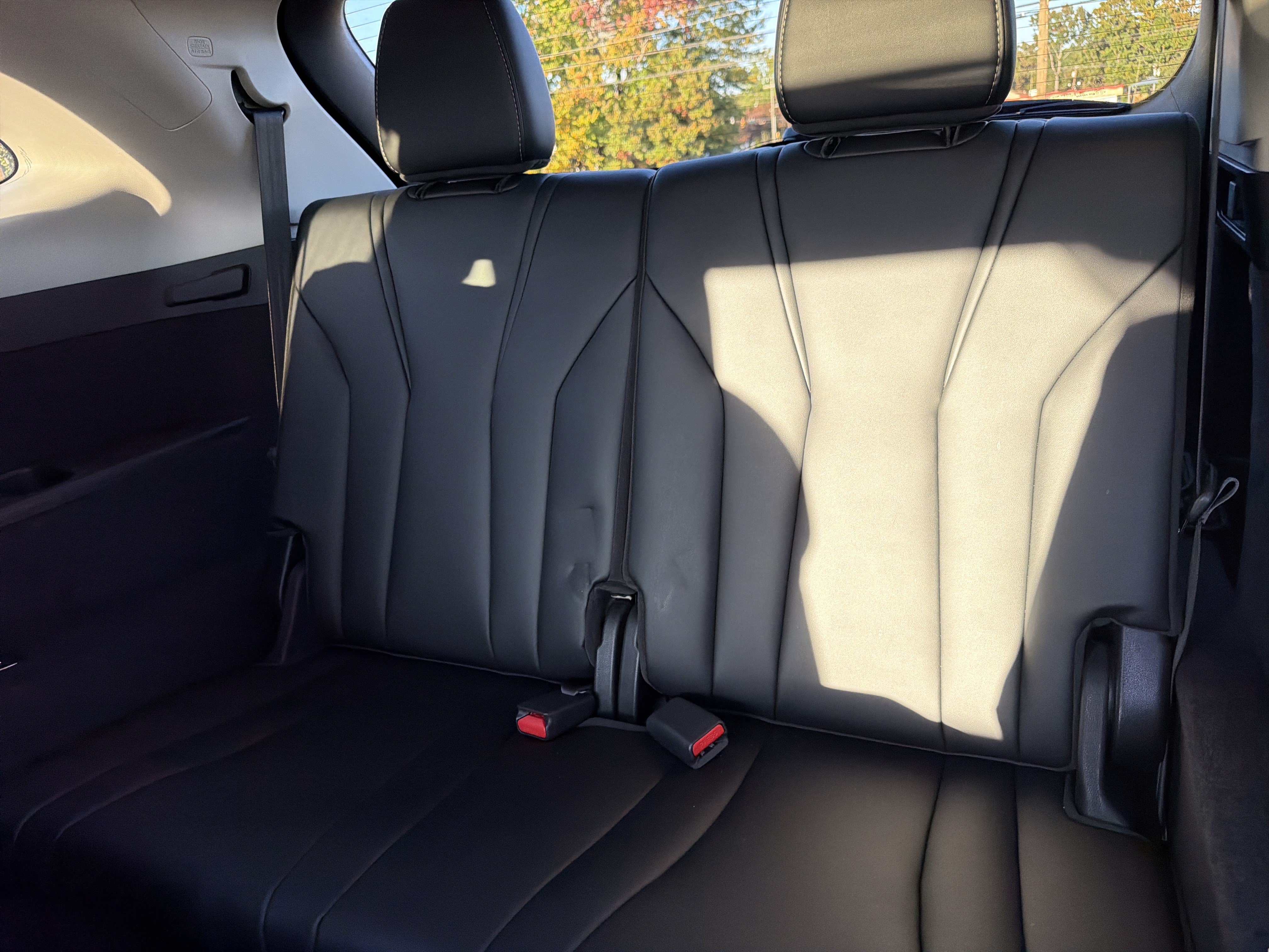 Used 2022 Acura MDX w/ Technology Package FWD image 30