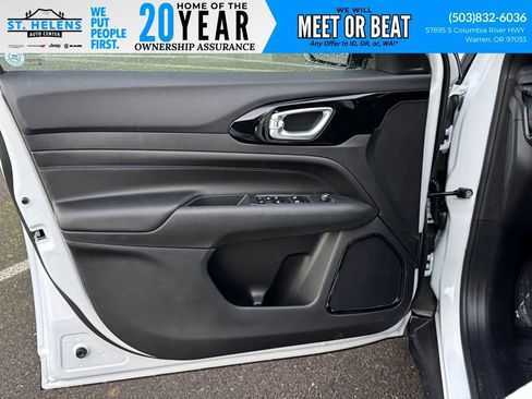 New 2026 Jeep Compass Limited image 19