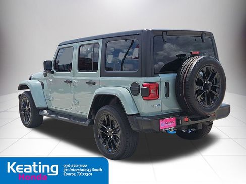 Used 2023 Jeep Wrangler Unlimited Sahara w/ Cold Weather Group image 5