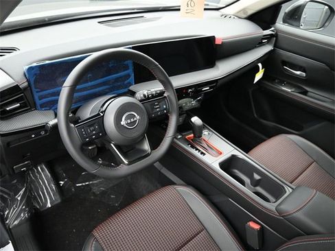 Used 2026 Nissan Kicks SR image 17