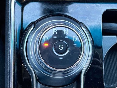 Used 2020 Ford Edge Titanium w/ Equipment Group 301A image 19