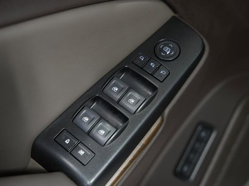 Used 2019 GMC Yukon XL Denali w/ Denali Ultimate Package image 28