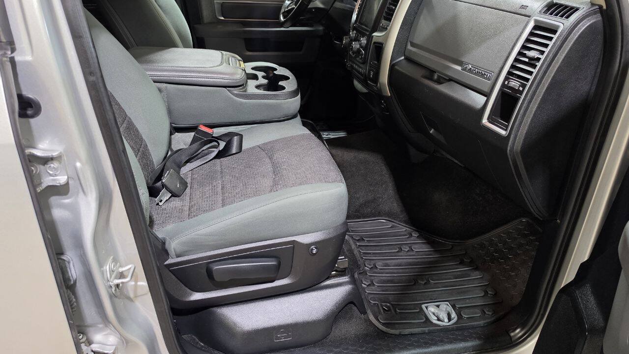 Used 2016 RAM 1500 Big Horn AWD/4WD image 14
