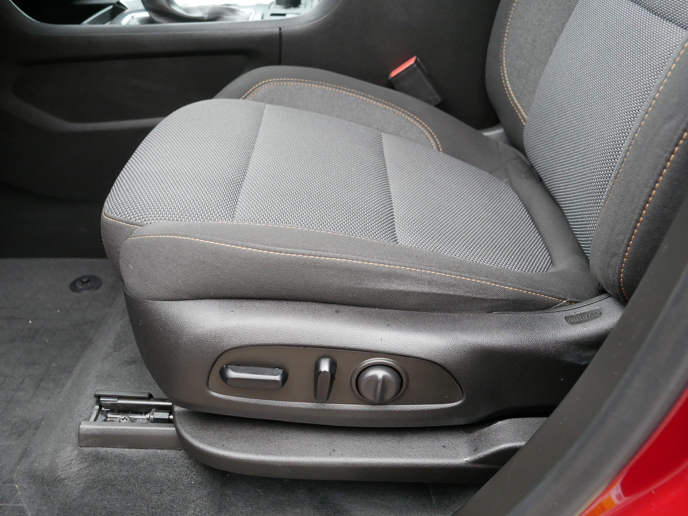 Used 2021 Chevrolet Traverse LT w/ LPO, Floor Liner Package AWD/4WD image 20