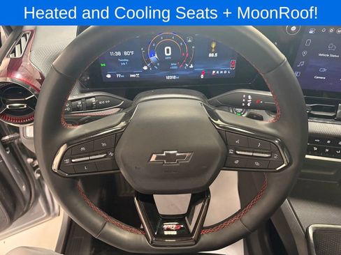 Used 2025 Chevrolet Equinox RS w/ Convenience Package III AWD/4WD image 12