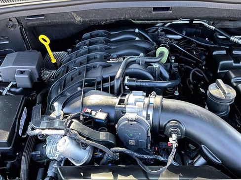 Used 2025 Dodge Durango GT w/ Blacktop Package image 32