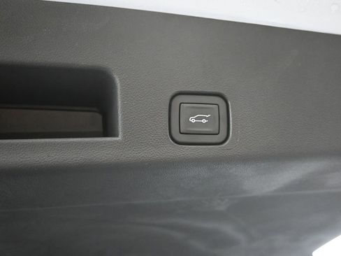 New 2026 Chevrolet Traverse High Country w/ LPO, Floor Liner Package image 12