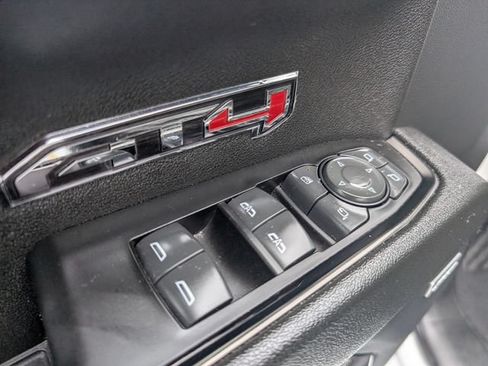 Used 2024 GMC Sierra 1500 AT4 w/ Technology Package AWD/4WD image 16