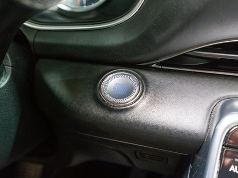 Used 2021 Genesis GV80 3.5T image 32