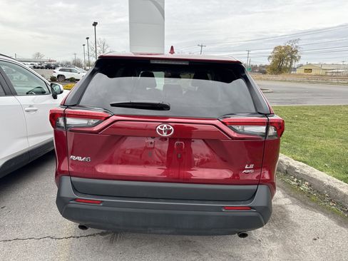 Used 2025 Toyota RAV4 LE image 6