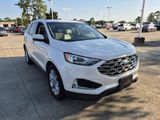 Used 2019 Ford Edge Titanium image 2