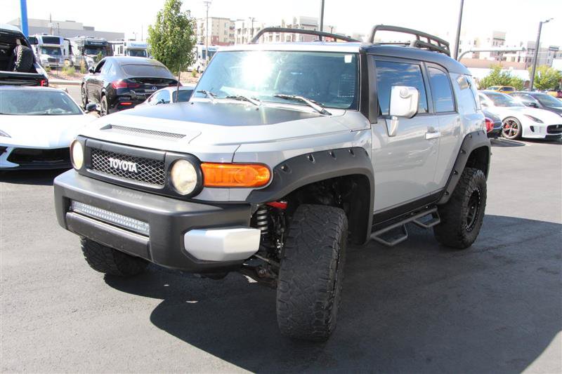 Used 2014 Toyota FJ Cruiser 4WD w/ Convenience Package image 4