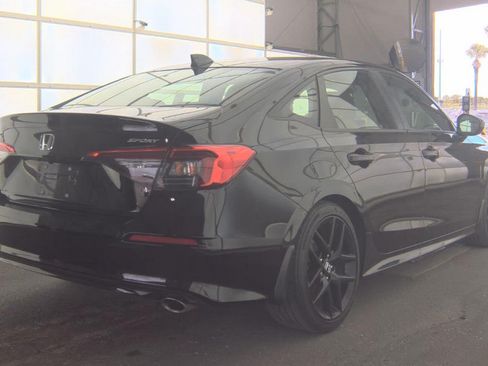 Used 2024 Honda Civic Sport image 5