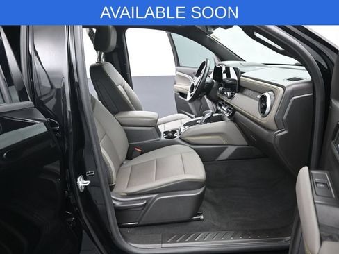 Used 2024 Chevrolet Colorado ZR2 w/ ZR2 Convenience Package III AWD/4WD image 35