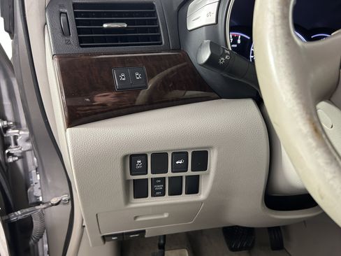 Used 2012 Nissan Quest SL FWD image 14