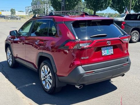 Used 2025 Toyota RAV4 XLE Premium w/ Weather Package AWD/4WD image 5
