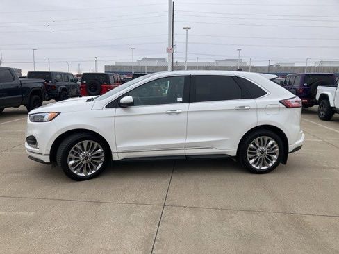 Used 2022 Ford Edge Titanium w/ Equipment Group 301A image 5