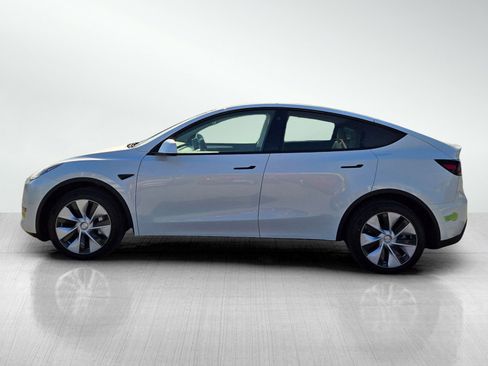 Used 2023 Tesla Model Y Long Range image 7