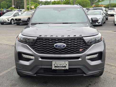 Certified 2022 Ford Explorer ST w/ Equipment Group 401A AWD/4WD image 4
