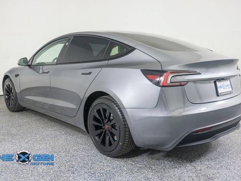 Used 2025 Tesla Model 3 Long Range AWD/4WD image 5