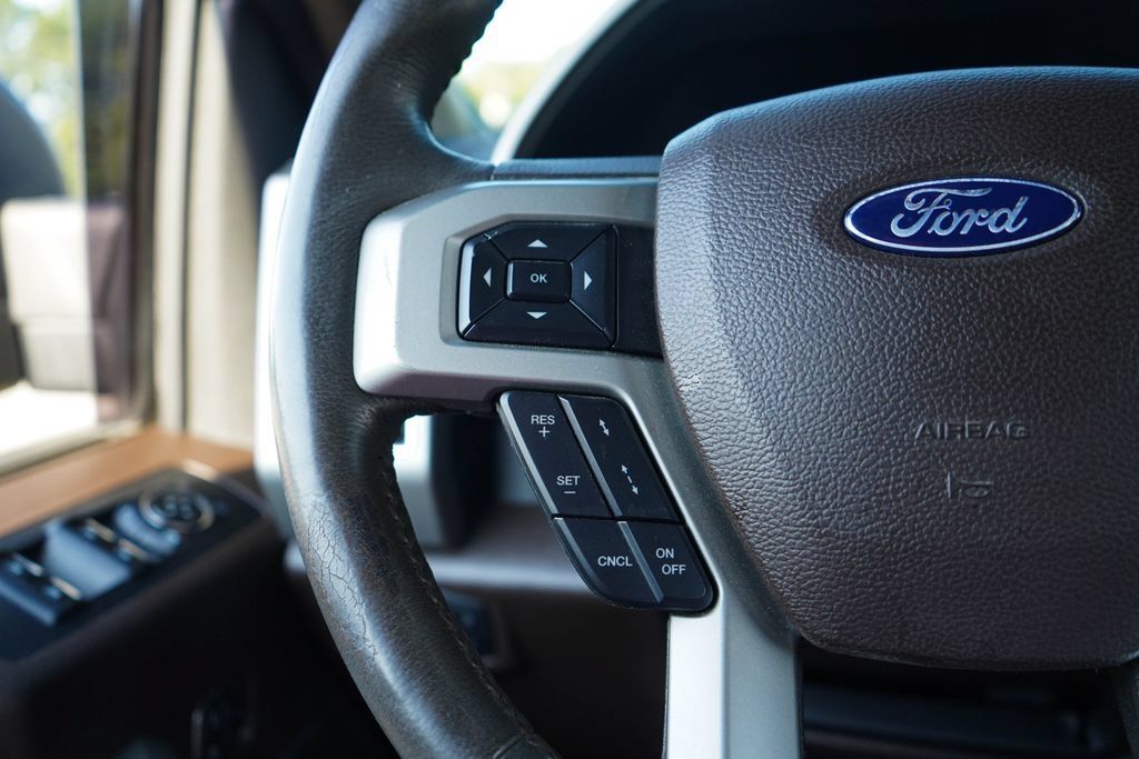 Used 2019 Ford F150 King Ranch w/ Equipment Group 601A Luxury AWD/4WD image 36