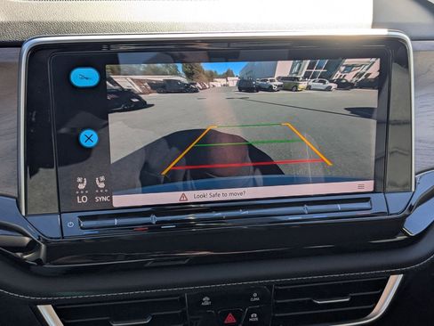 New 2026 Volkswagen Atlas SE image 22