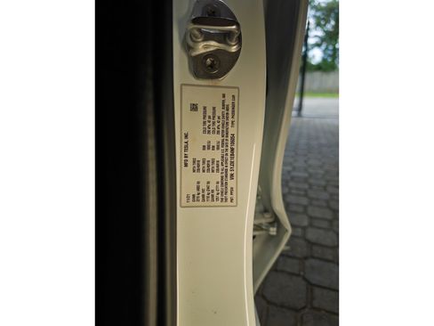 Used 2022 Tesla Model 3 Long Range AWD/4WD image 28
