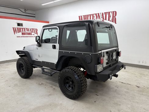 Used 2006 Jeep Wrangler X w/ Tire & Wheel Group (Ecco) AWD/4WD image 2