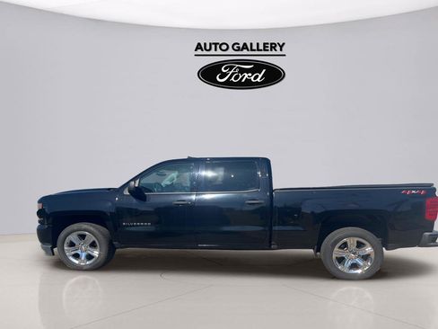 Used 2018 Chevrolet Silverado 1500 Custom w/ Custom Value Package AWD/4WD image 8