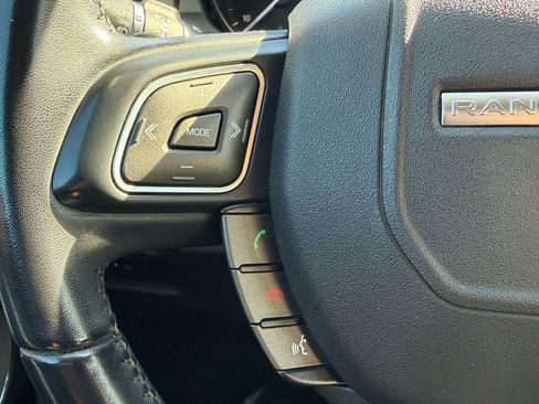 Used 2019 Land Rover Range Rover Evoque SE AWD/4WD image 15