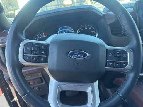 Used 2024 Ford Expedition Max Limited image 7