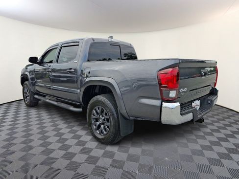 Used 2023 Toyota Tacoma SR5 AWD/4WD image 4