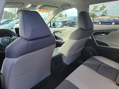 Used 2023 Toyota RAV4 XLE image 10