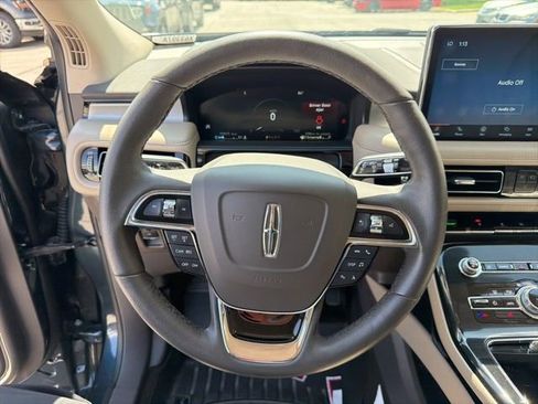 Used 2022 Lincoln Nautilus AWD w/ Premium Package image 25