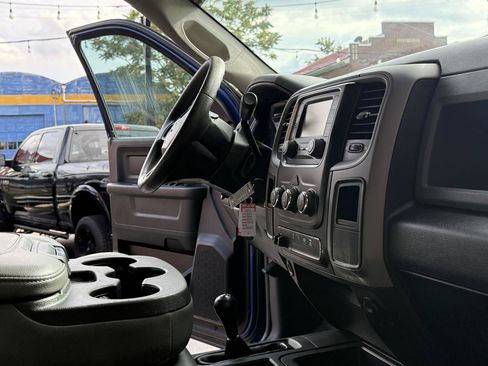 Used 2018 RAM 2500 Tradesman w/ Chrome Appearance Group AWD/4WD image 18