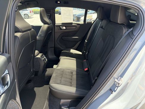 Certified 2023 Volvo C40 P8 Recharge Plus w/ Climate Package AWD/4WD image 21