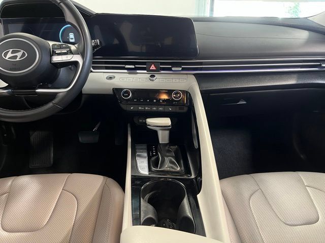 Used 2024 Hyundai Elantra Limited FWD image 22