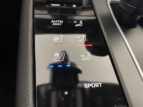 New 2026 Porsche Macan AWD/4WD image 23