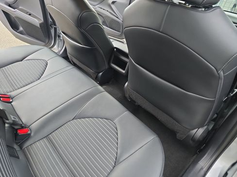 Used 2023 Toyota Camry SE image 17