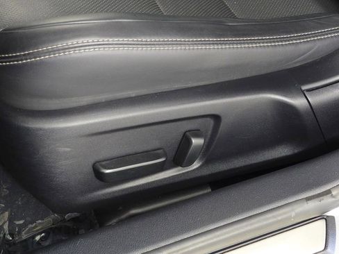 Used 2023 Lexus IS 300 w/ Comfort Package RWD image 23