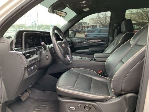 Used 2022 Cadillac Escalade Sport w/ Touring Package image 10