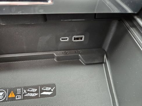 New 2026 GMC Yukon XL AT4 Ultimate AWD/4WD image 32