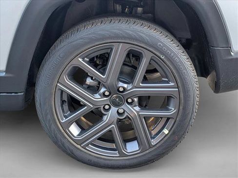 New 2026 Jeep Compass Limited image 10