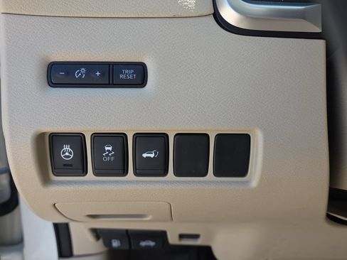 Used 2017 Nissan Murano S AWD/4WD image 28