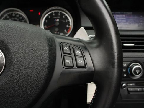 Used 2011 BMW M3 Convertible RWD image 31