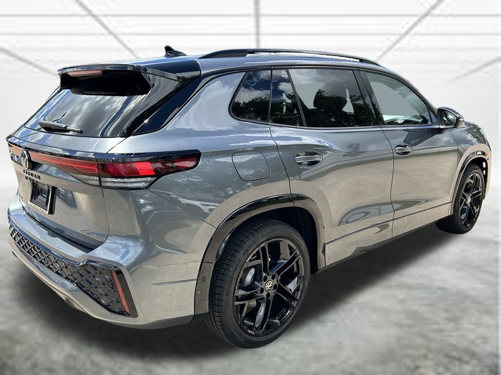 New 2026 Volkswagen Tiguan SE R-Line FWD image 6